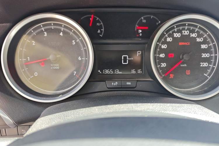 Used Peugeot 408 2015 1.2T Automatic Luxury Edition Odometer Close Up