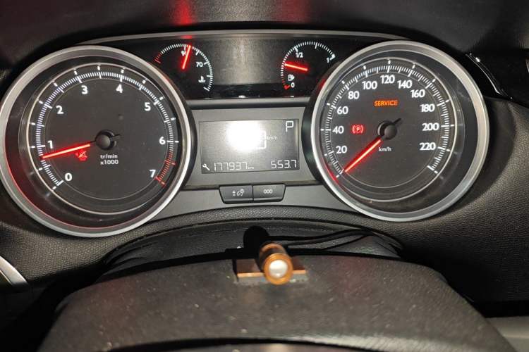 Used Peugeot 408 2015 1.2T Automatic Luxury Edition Odometer Close Up