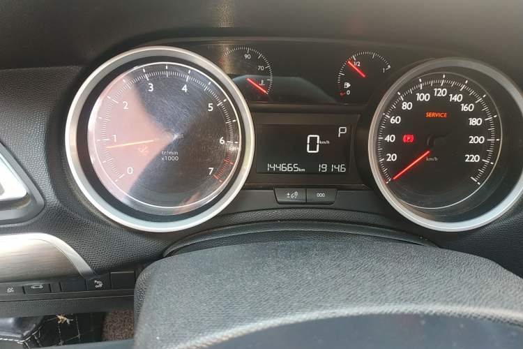 Used Peugeot 408 2015 1.2T Automatic Luxury Edition Odometer Close Up