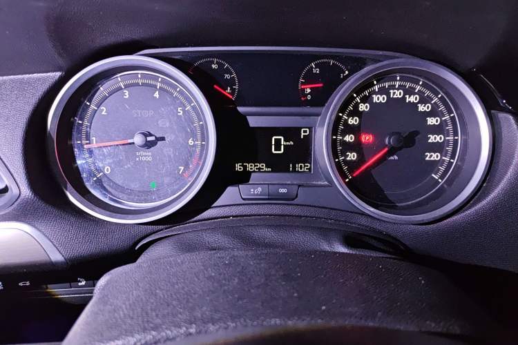 Used Peugeot 408 2015 1.2T Automatic Luxury Edition Odometer Close Up