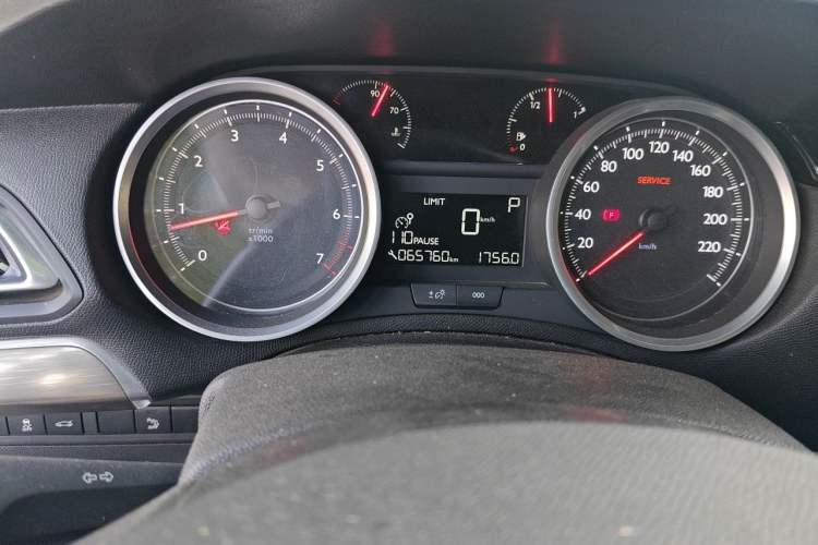 Used Peugeot 408 2015 1.2T Automatic Luxury Edition Odometer Close Up