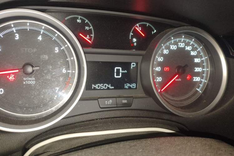 Used Peugeot 408 2015 1.2T Automatic Luxury Edition Odometer Close Up