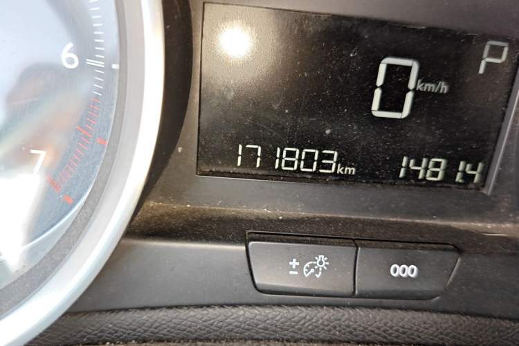 Used Peugeot 408 2015 1.2T Automatic Luxury Edition Odometer Close Up