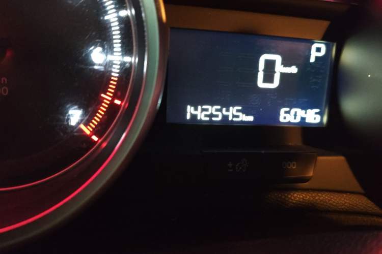 Used Peugeot 408 2015 1.2T Automatic Luxury Edition Odometer Close Up