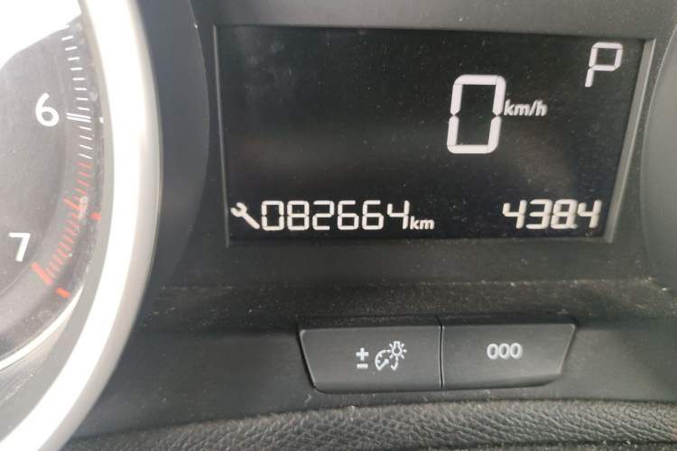 Used Peugeot 408 2015 1.2T Automatic Luxury Edition Odometer Close Up