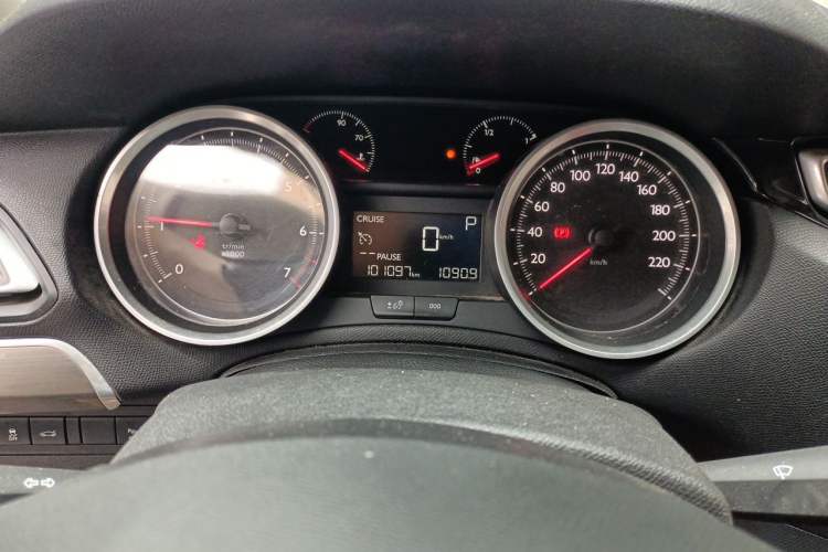 Used Peugeot 408 2015 1.2T Automatic Luxury Edition Odometer Close Up