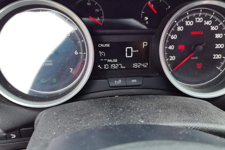 Used Peugeot 408 2015 1.2T Automatic Luxury Edition Odometer Close Up