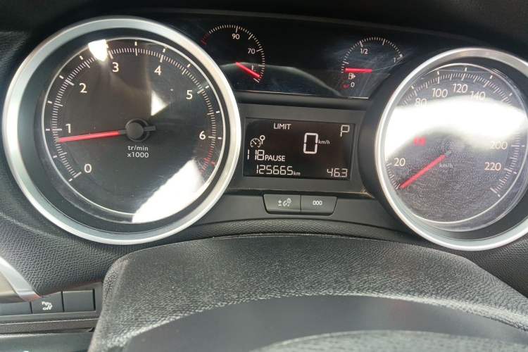 Used Peugeot 408 2015 1.2T Automatic Luxury Edition Odometer Close Up