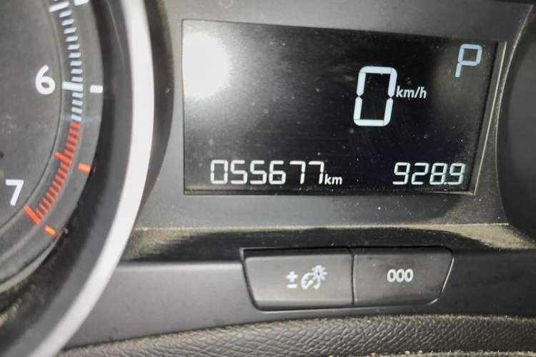Used Peugeot 408 2015 1.2T Automatic Luxury Edition Odometer Close Up