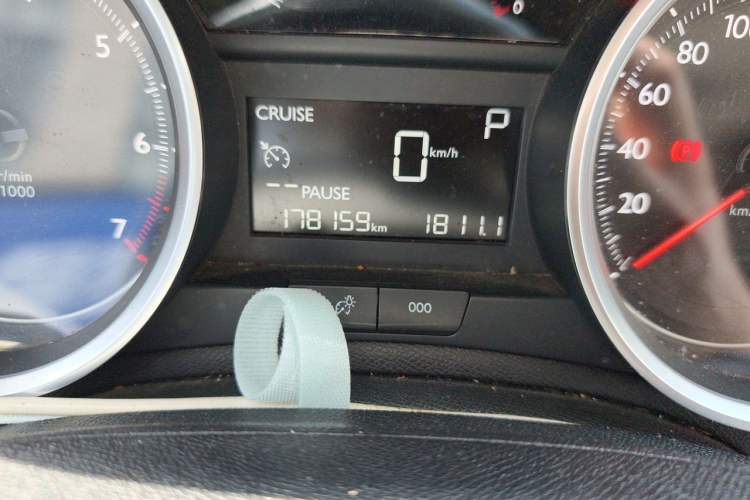 Used Peugeot 408 2015 1.2T Automatic Luxury Edition Odometer Close Up