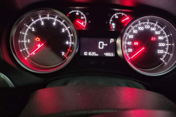 Used Peugeot 408 2015 1.2T Automatic Luxury Edition Odometer Close Up
