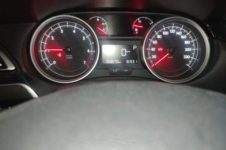 Used Peugeot 408 2015 1.2T Automatic Luxury Edition Odometer Close Up