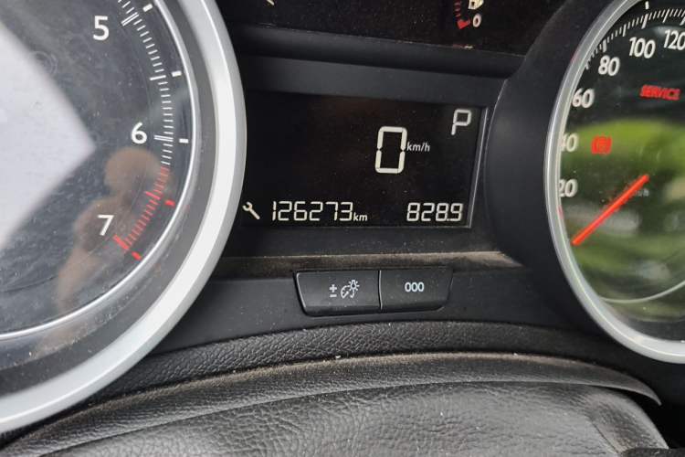 Used Peugeot 408 2015 1.2T Automatic Luxury Edition Odometer Close Up