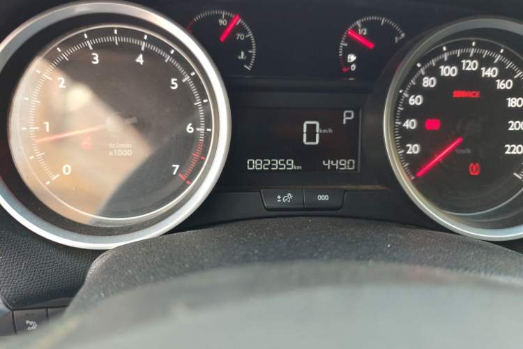 Used Peugeot 408 2015 1.2T Automatic Luxury Edition Odometer Close Up