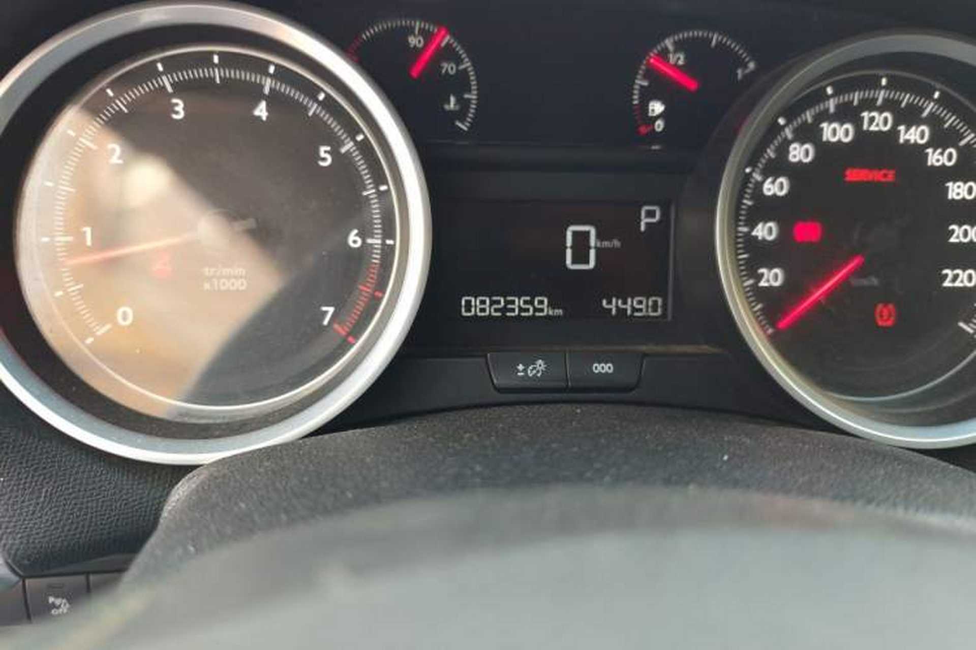 Used Peugeot 408 2015 1.2T Automatic Luxury Edition Odometer Close Up
