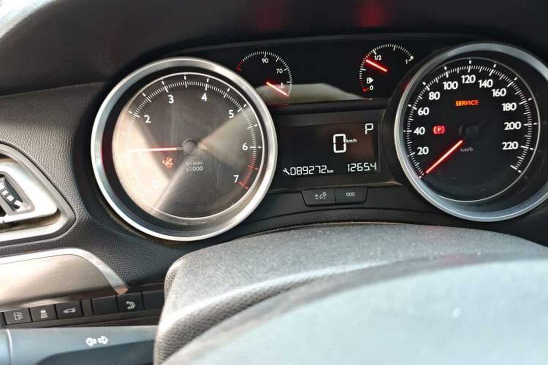Used Peugeot 408 2015 1.2T Automatic Luxury Edition Odometer Close Up