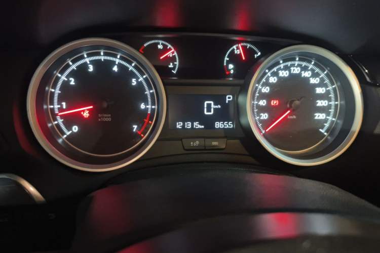 Used Peugeot 408 2015 1.2T Automatic Luxury Edition Odometer Close Up