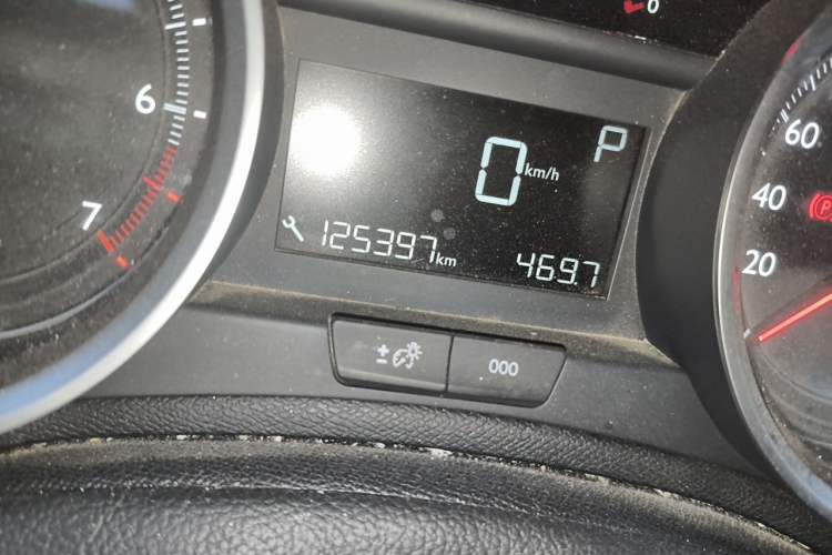 Used Peugeot 408 2015 1.2T Automatic Luxury Edition Odometer Close Up