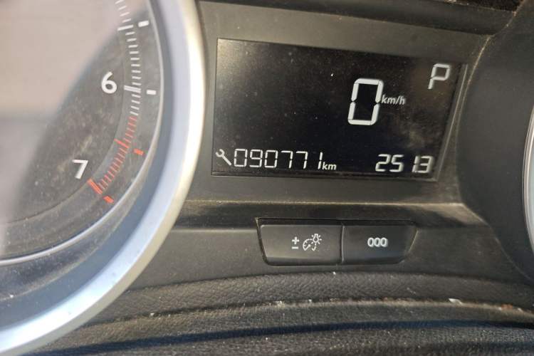 Used Peugeot 408 2015 1.2T Automatic Luxury Edition Odometer Close Up