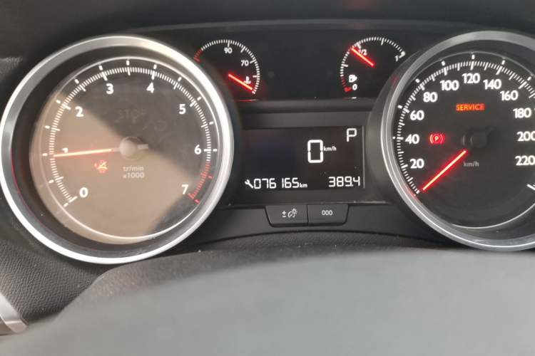 Used Peugeot 408 2015 1.2T Automatic Luxury Edition Odometer Close Up