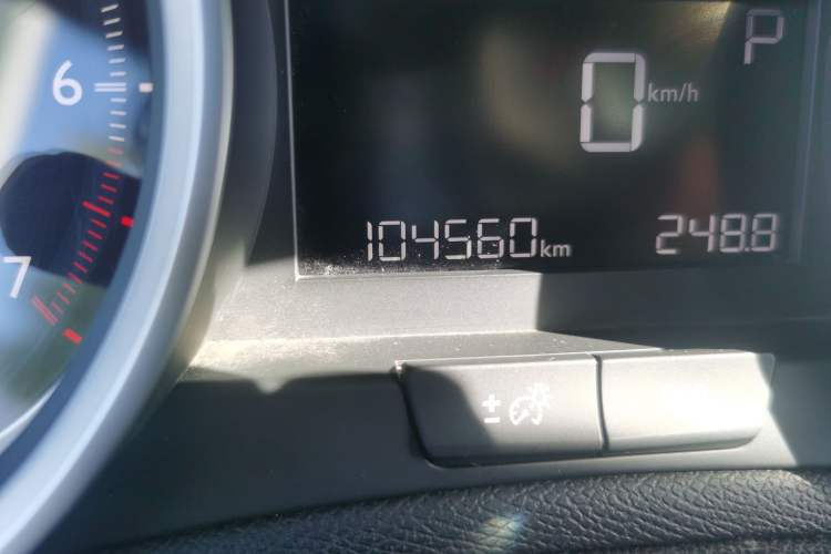 Used Peugeot 408 2015 1.2T Automatic Glory Edition Odometer Close Up