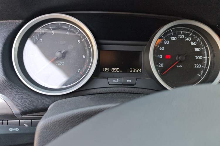 Used Peugeot 408 2015 1.2T Automatic Luxury Edition Odometer Close Up