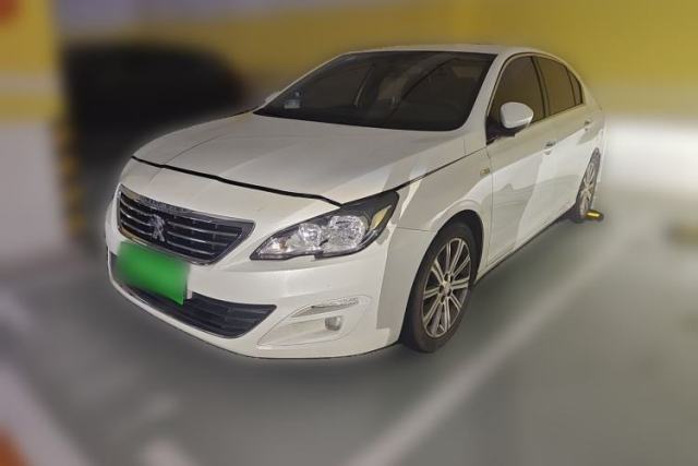 Ojetý Peugeot 408 2015 1.2T Automatic Luxury Edition