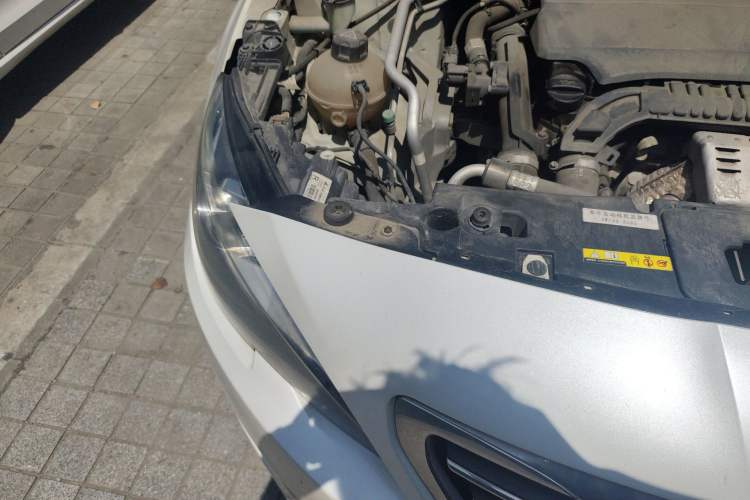 Used Peugeot 408 2015 1.2T Automatic Luxury Edition Right Front Headlight