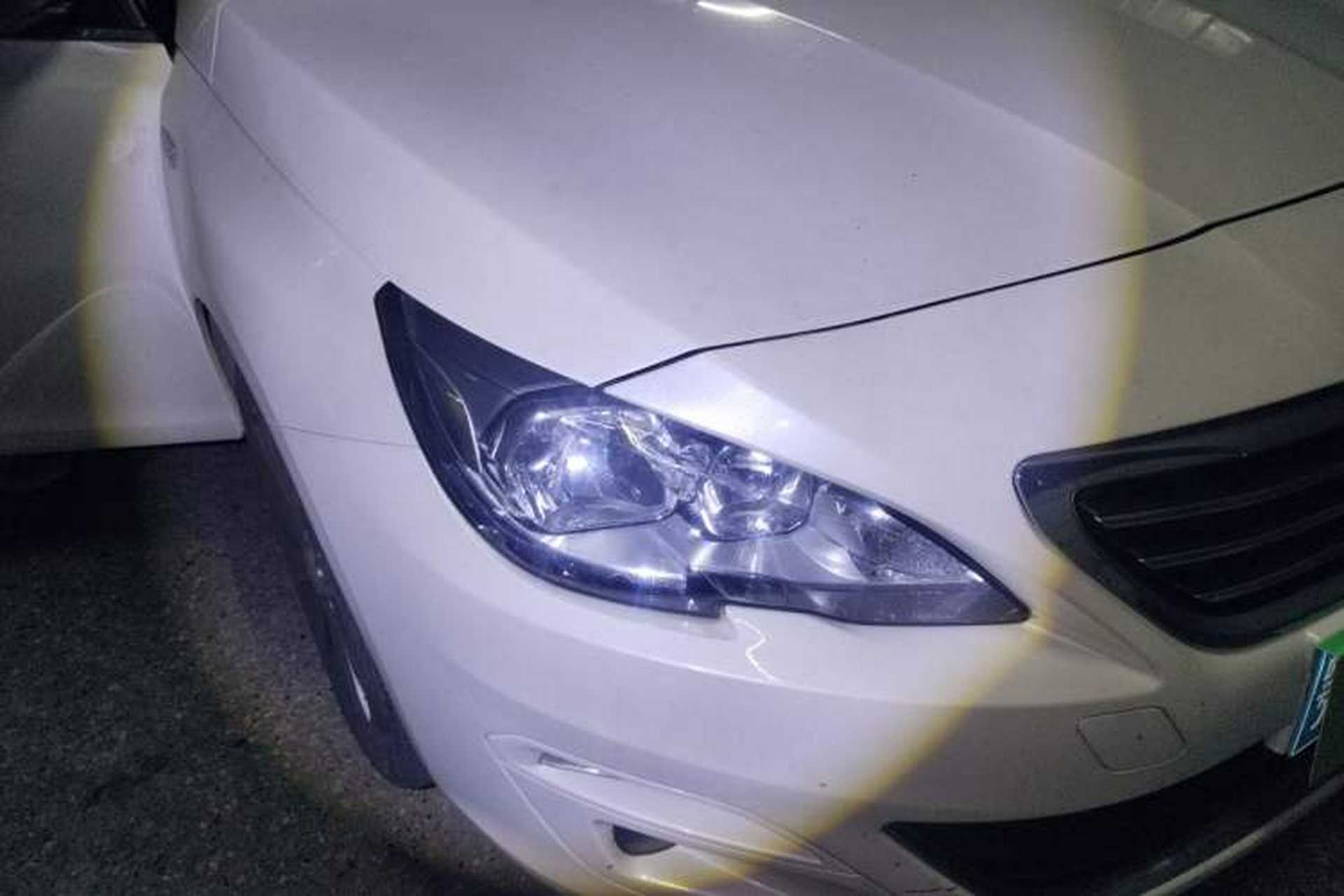 Used Peugeot 408 2015 1.2T Automatic Luxury Edition Right Front Headlight