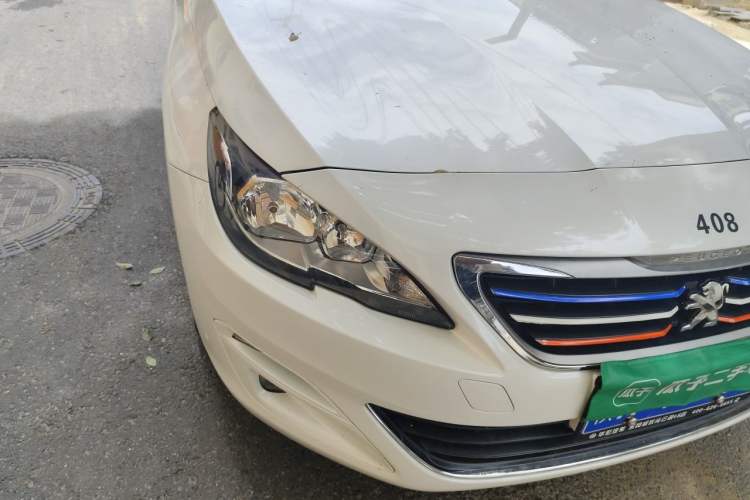 Used Peugeot 408 2015 1.2T Automatic Luxury Edition Right Front Headlight