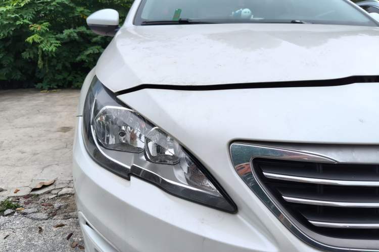 Used Peugeot 408 2015 1.2T Automatic Luxury Edition Right Front Headlight