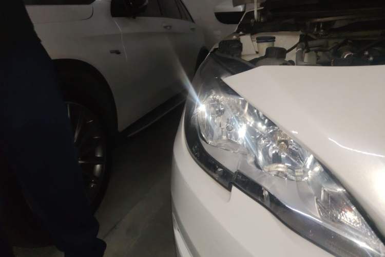 Used Peugeot 408 2015 1.2T Automatic Luxury Edition Right Front Headlight