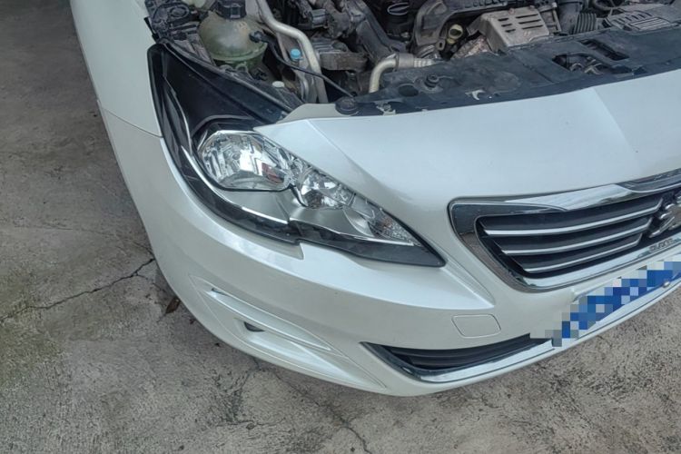Used Peugeot 408 2015 1.2T Automatic Luxury Edition Right Front Headlight
