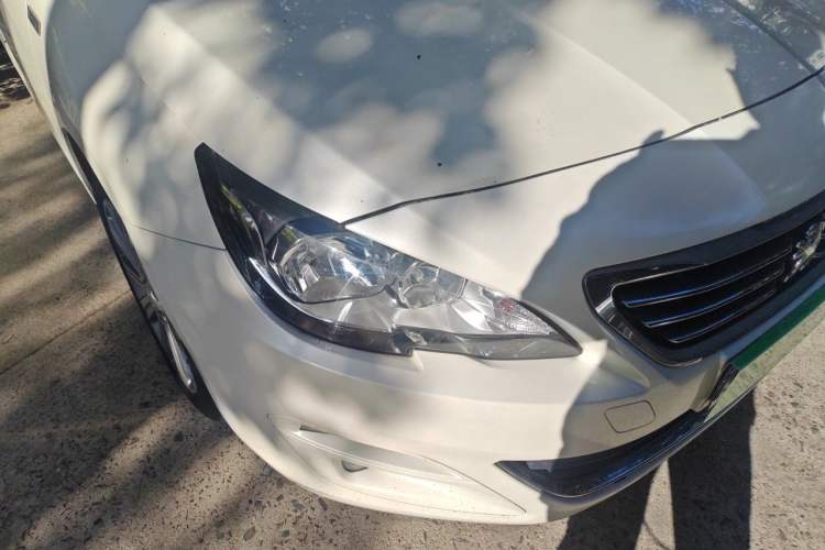 Used Peugeot 408 2015 1.2T Automatic Luxury Edition Right Front Headlight