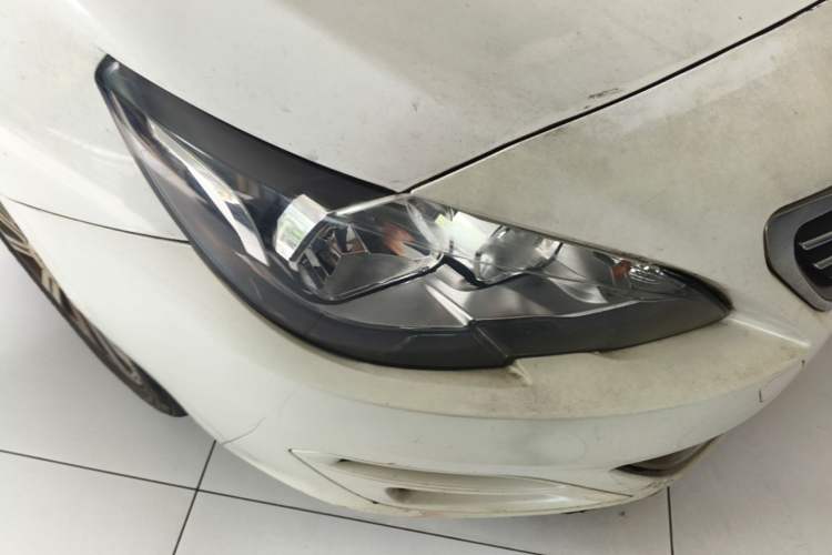 Used Peugeot 408 2015 1.2T Automatic Luxury Edition Right Front Headlight
