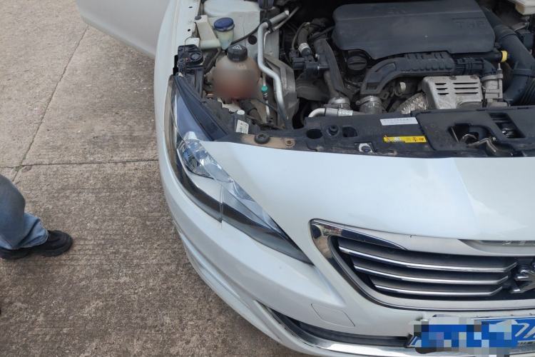 Used Peugeot 408 2015 1.2T Automatic Luxury Edition Right Front Headlight