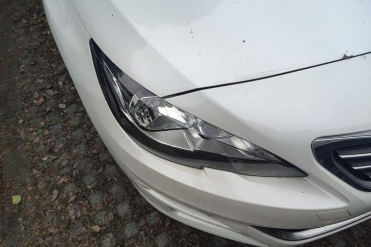 Used Peugeot 408 2015 1.2T Automatic Luxury Edition Right Front Headlight
