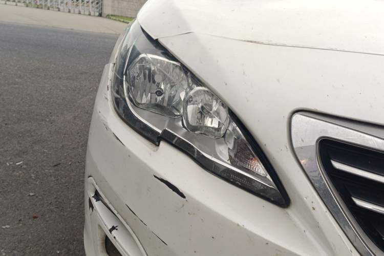 Used Peugeot 408 2015 1.2T Automatic Luxury Edition Right Front Headlight