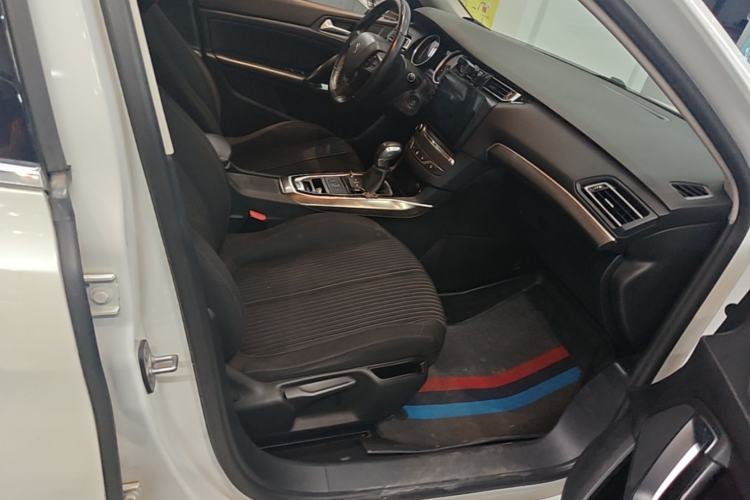 Used Peugeot 408 2015 1.2T Automatic Luxury Edition Right Front Seat