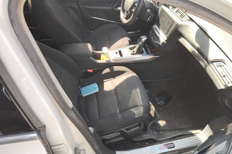 Used Peugeot 408 2015 1.2T Automatic Luxury Edition Right Front Seat