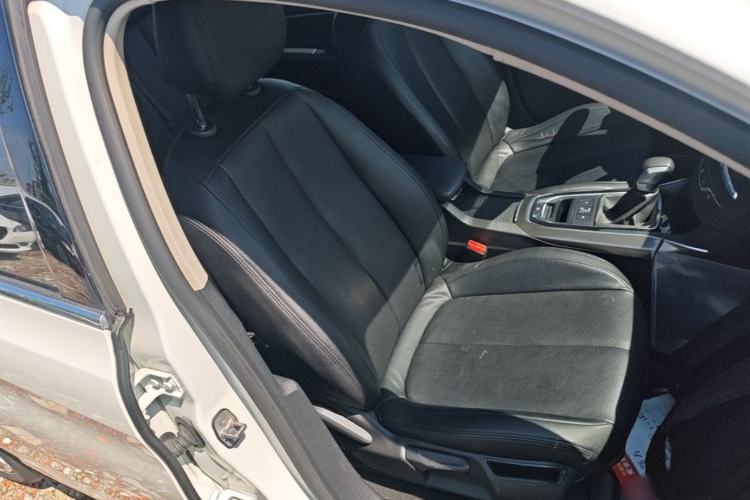 Used Peugeot 408 2015 1.2T Automatic Luxury Edition Right Front Seat