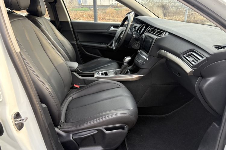 Used Peugeot 408 2015 1.2T Automatic Luxury Edition Right Front Seat