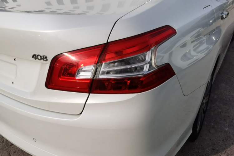 Used Peugeot 408 2015 1.2T Automatic Luxury Edition Right Rear Taillight