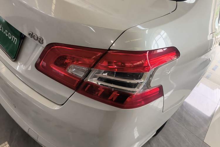 Used Peugeot 408 2015 1.2T Automatic Luxury Edition Right Rear Taillight