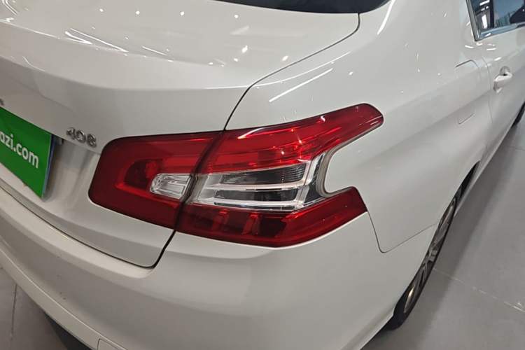 Used Peugeot 408 2015 1.2T Automatic Luxury Edition Right Rear Taillight