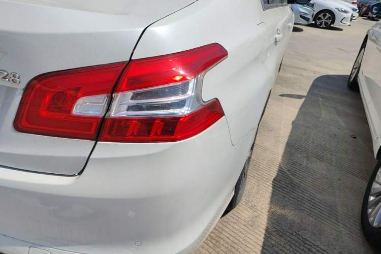 Used Peugeot 408 2015 1.2T Automatic Luxury Edition Right Rear Taillight
