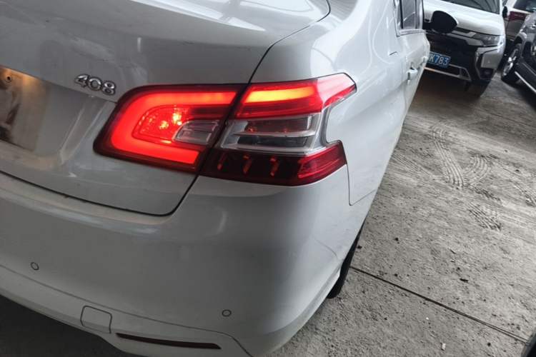 Used Peugeot 408 2015 1.2T Automatic Luxury Edition Right Rear Taillight