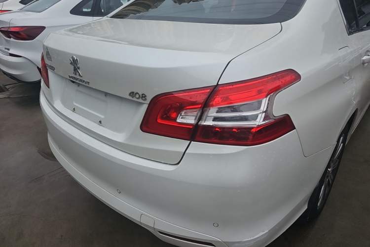 Used Peugeot 408 2015 1.2T Automatic Luxury Edition Right Rear Taillight