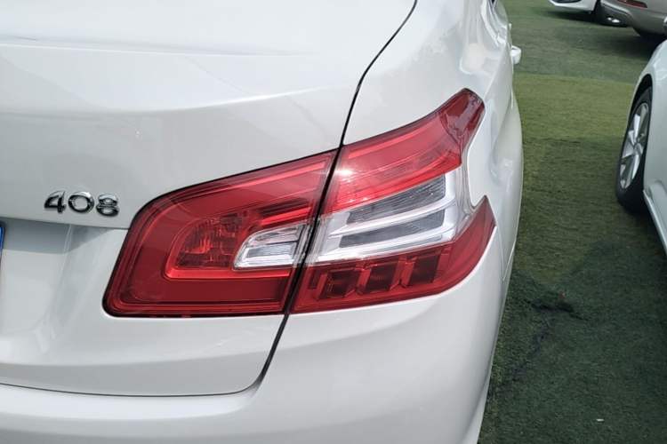 Used Peugeot 408 2015 1.2T Automatic Luxury Edition Right Rear Taillight