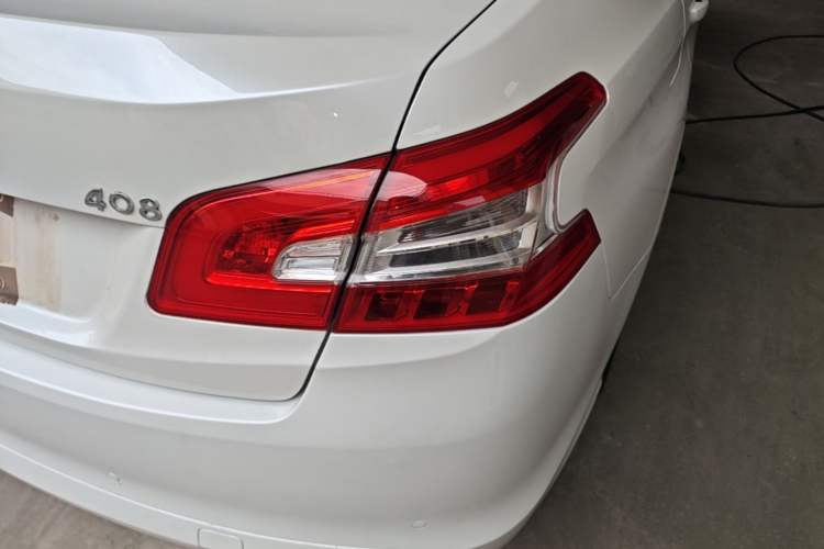 Used Peugeot 408 2015 1.2T Automatic Luxury Edition Right Rear Taillight
